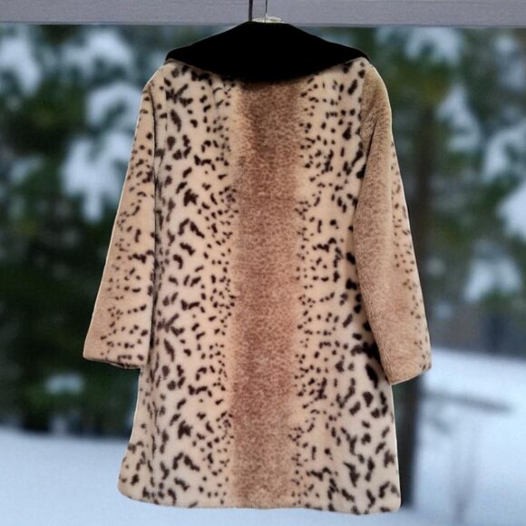 60’s Faux Fur Animal Print Double Breasted Coat by Collins & Aikman - Picture 4 of 11